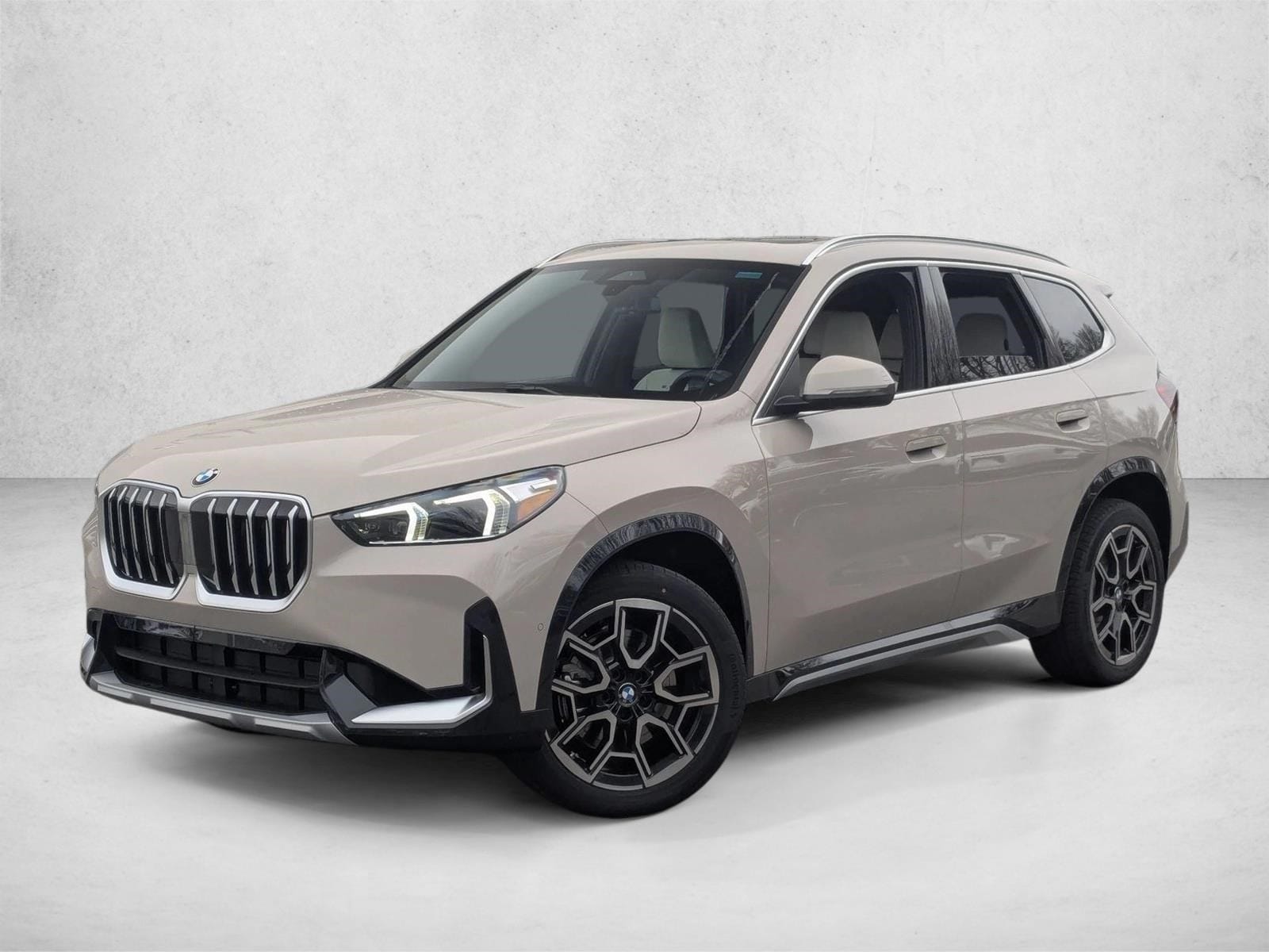 2026 BMW X1 28i's photo