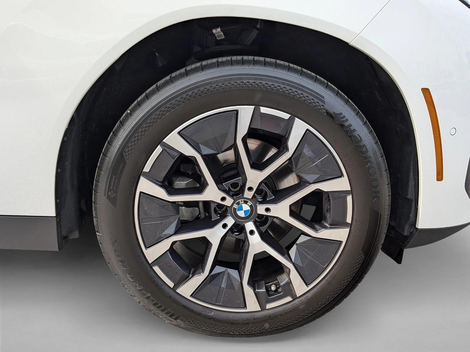 2025 BMW X3 30 - Photo 24