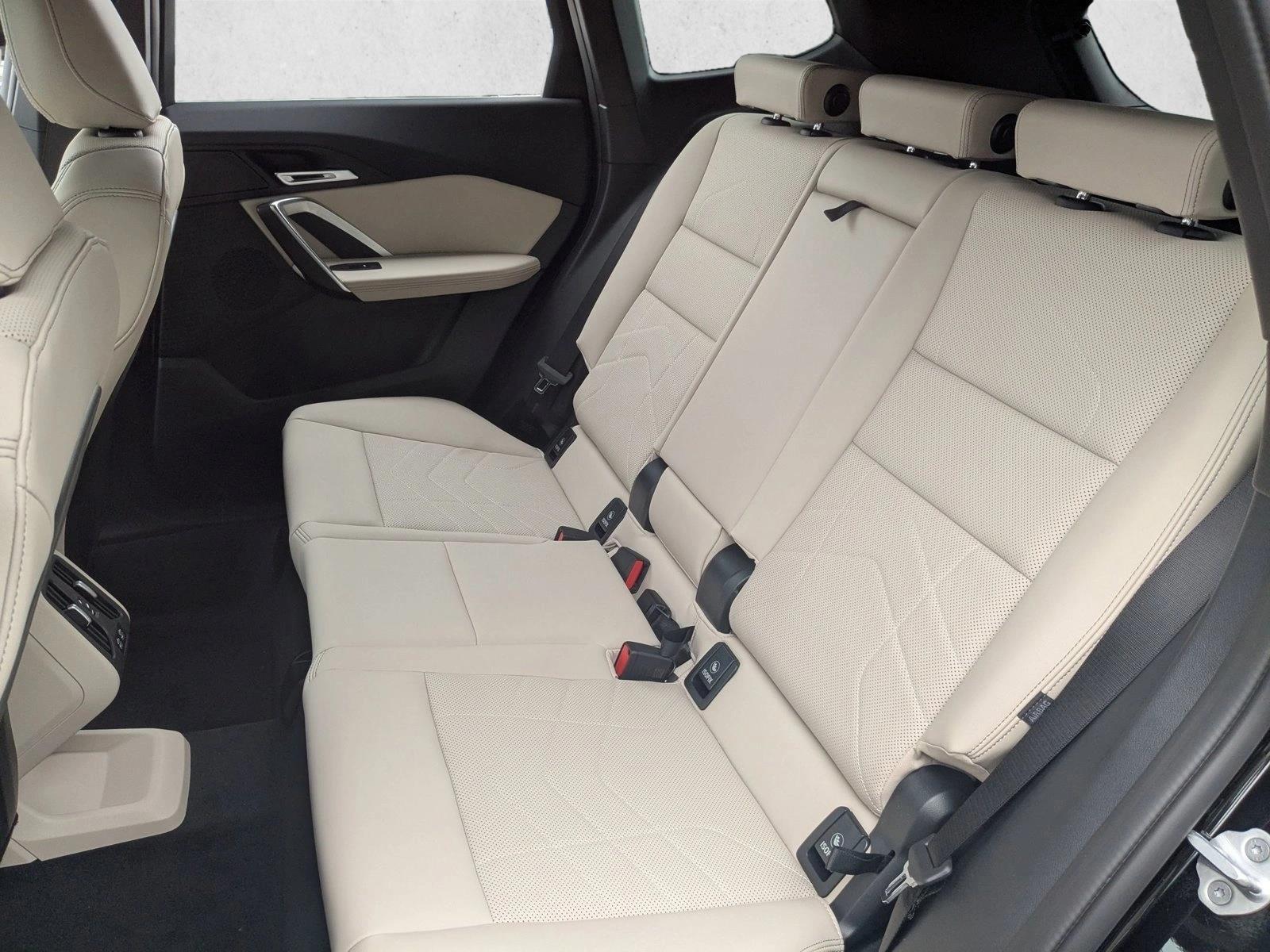 2025 BMW X1 28i - Photo 16