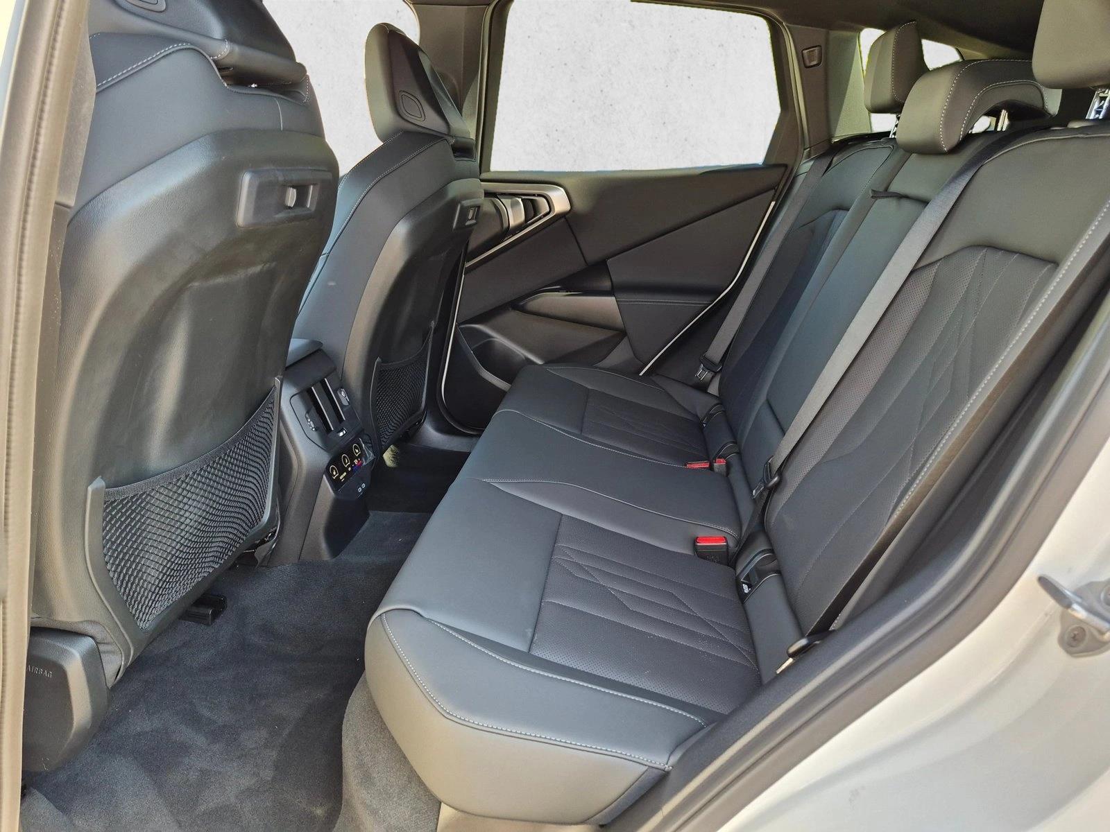 2026 BMW X3 30 - Photo 19