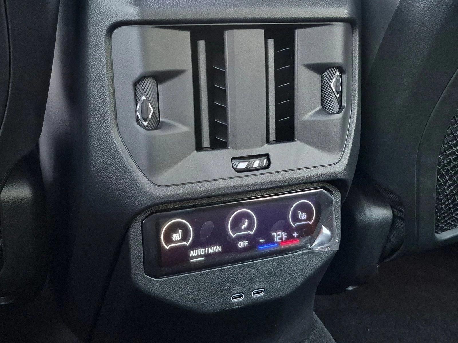 2026 BMW X3 30 - Photo 17