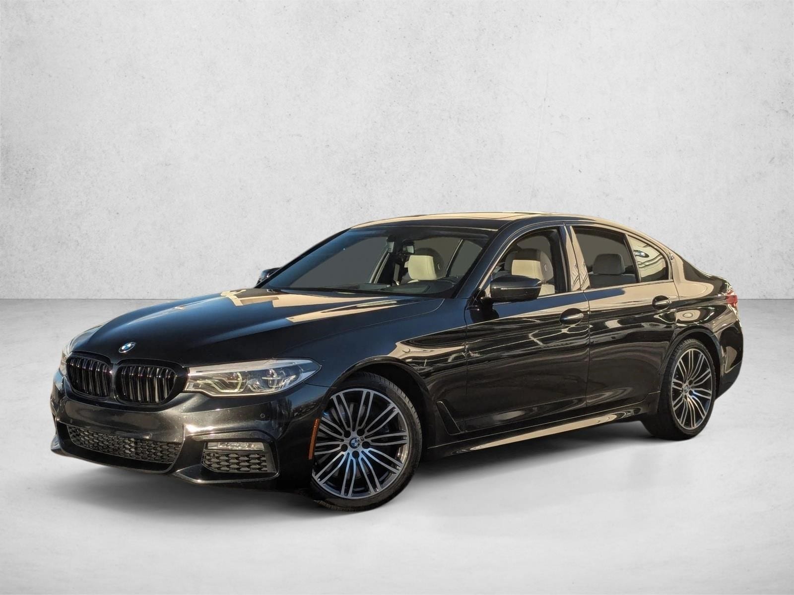 2017 BMW 5 Series 540i's photo