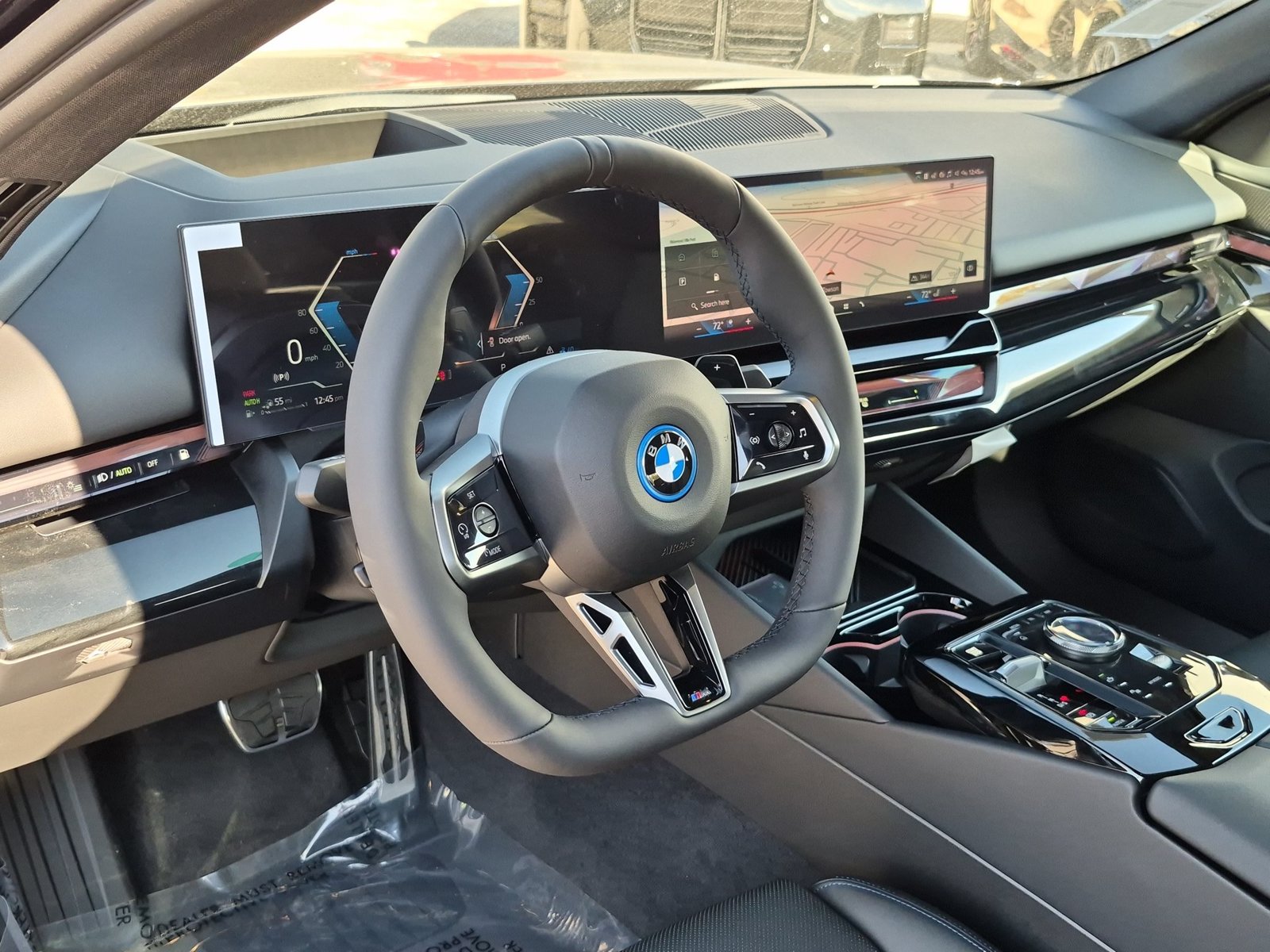 New 2027 BMW 550e xDrive Sedan