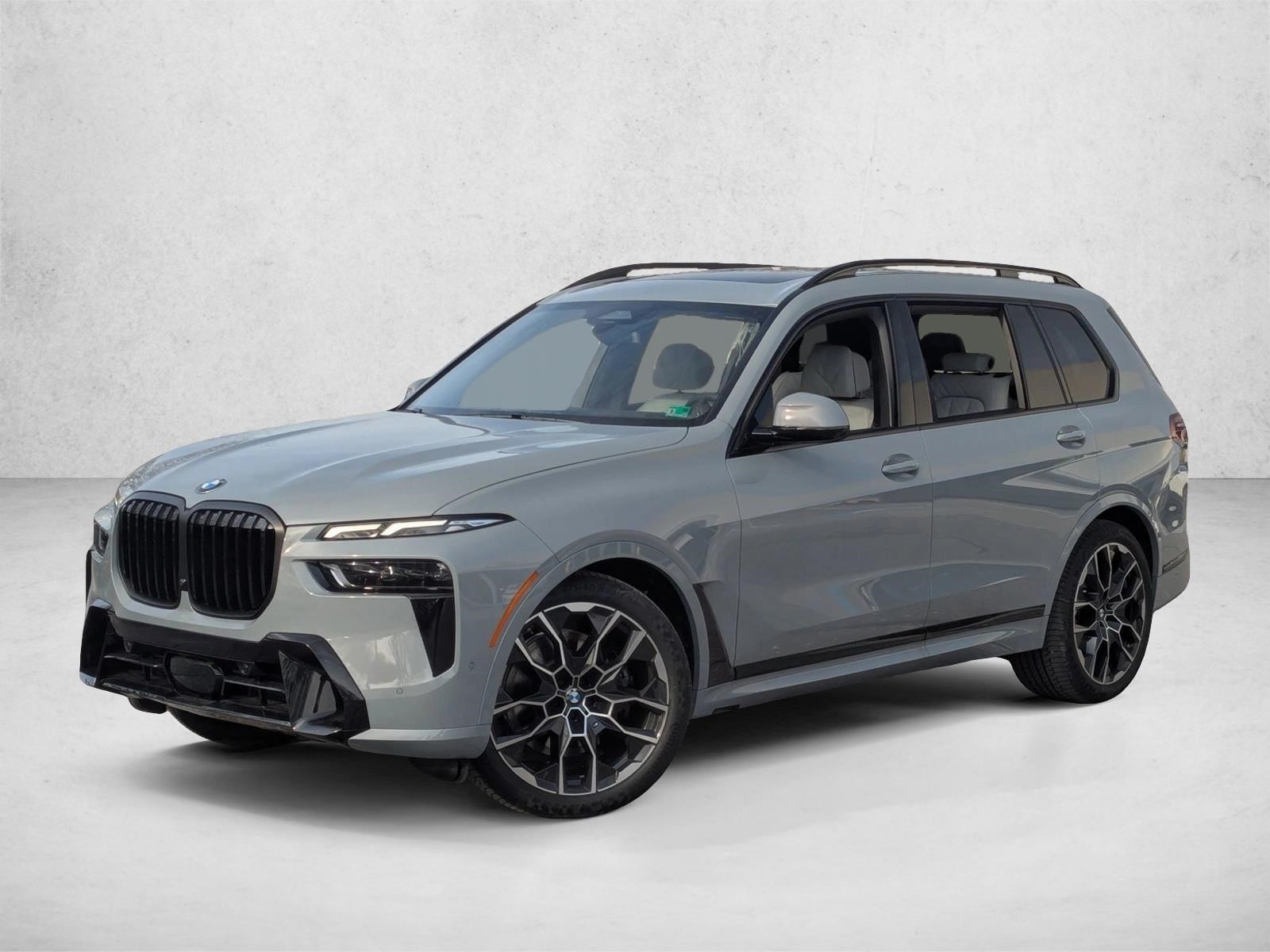 2026 BMW X7 40i's photo