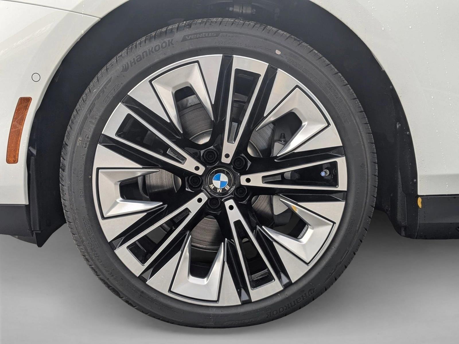 2026 BMW 5 Series 530i - Photo 10