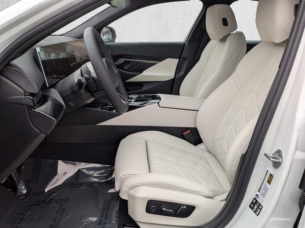 New 2026 BMW 530i xDrive Sedan