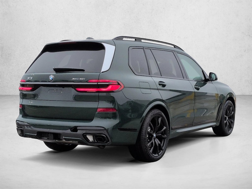 New 2026 BMW X7 xDrive40i SUV