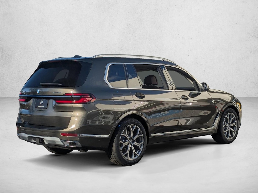 New 2026 BMW X7 xDrive40i SUV