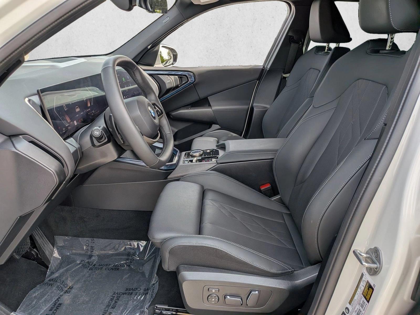2025 BMW X3 30 - Photo 16
