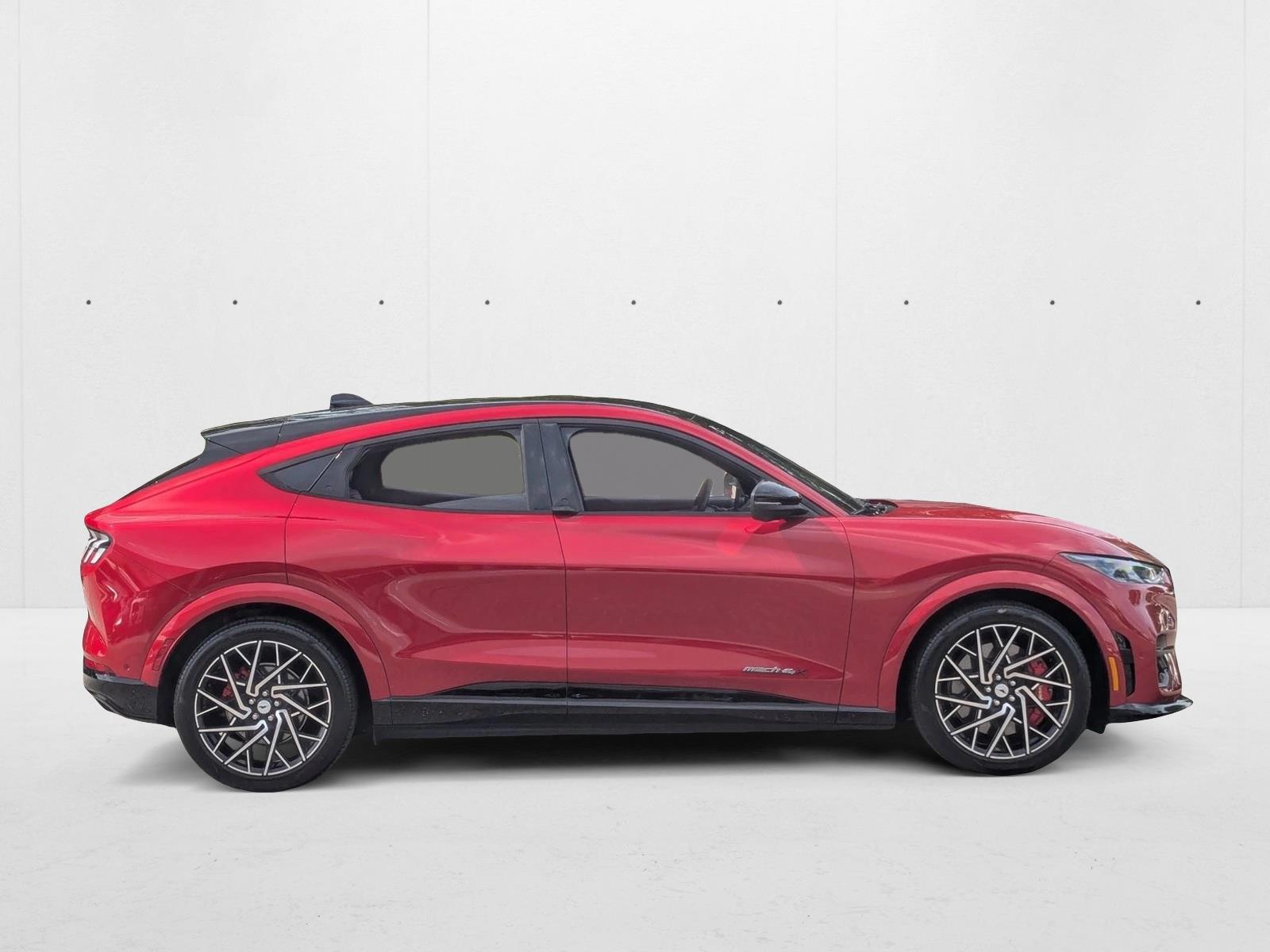 2021 Ford Mustang Mach-E GT photo 4