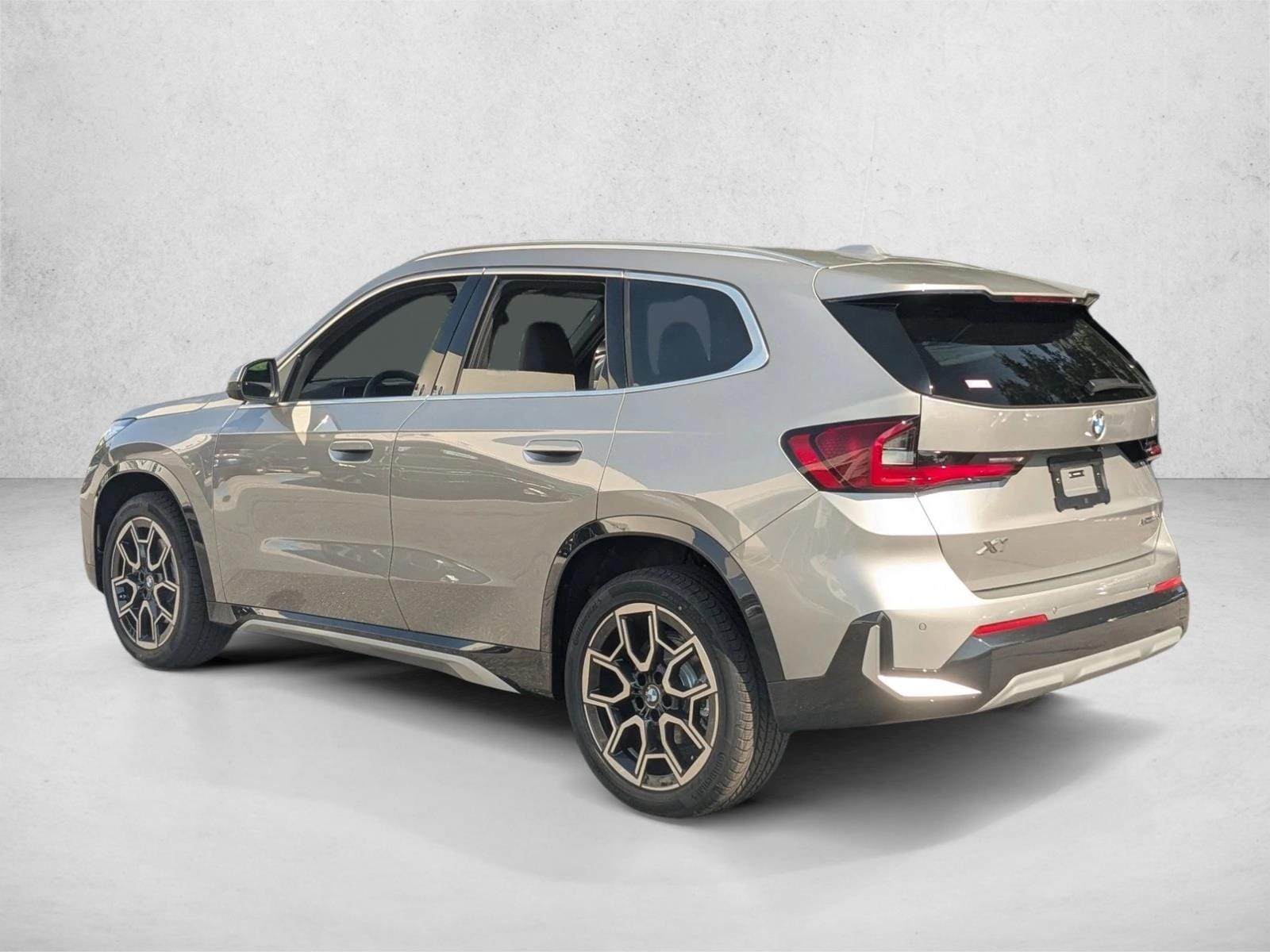 2025 BMW X1 28i - Photo 9