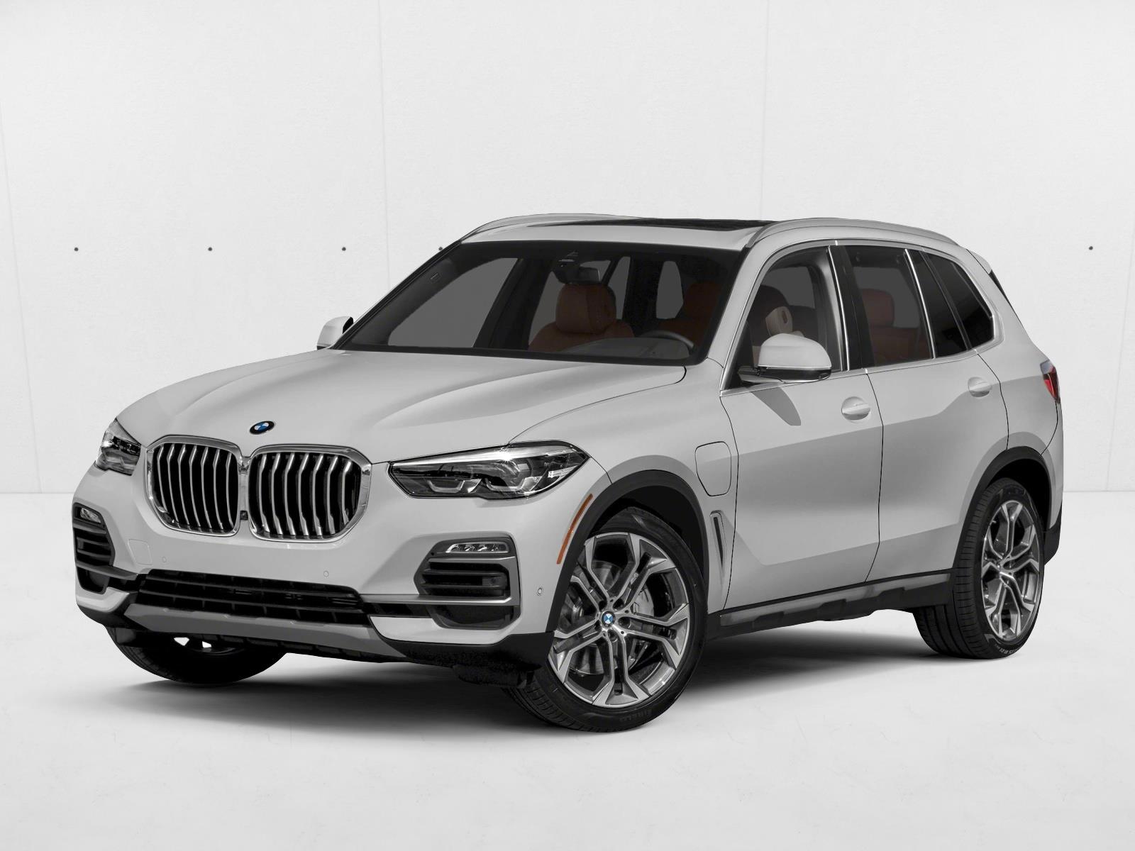 2023 BMW X5 45e's photo