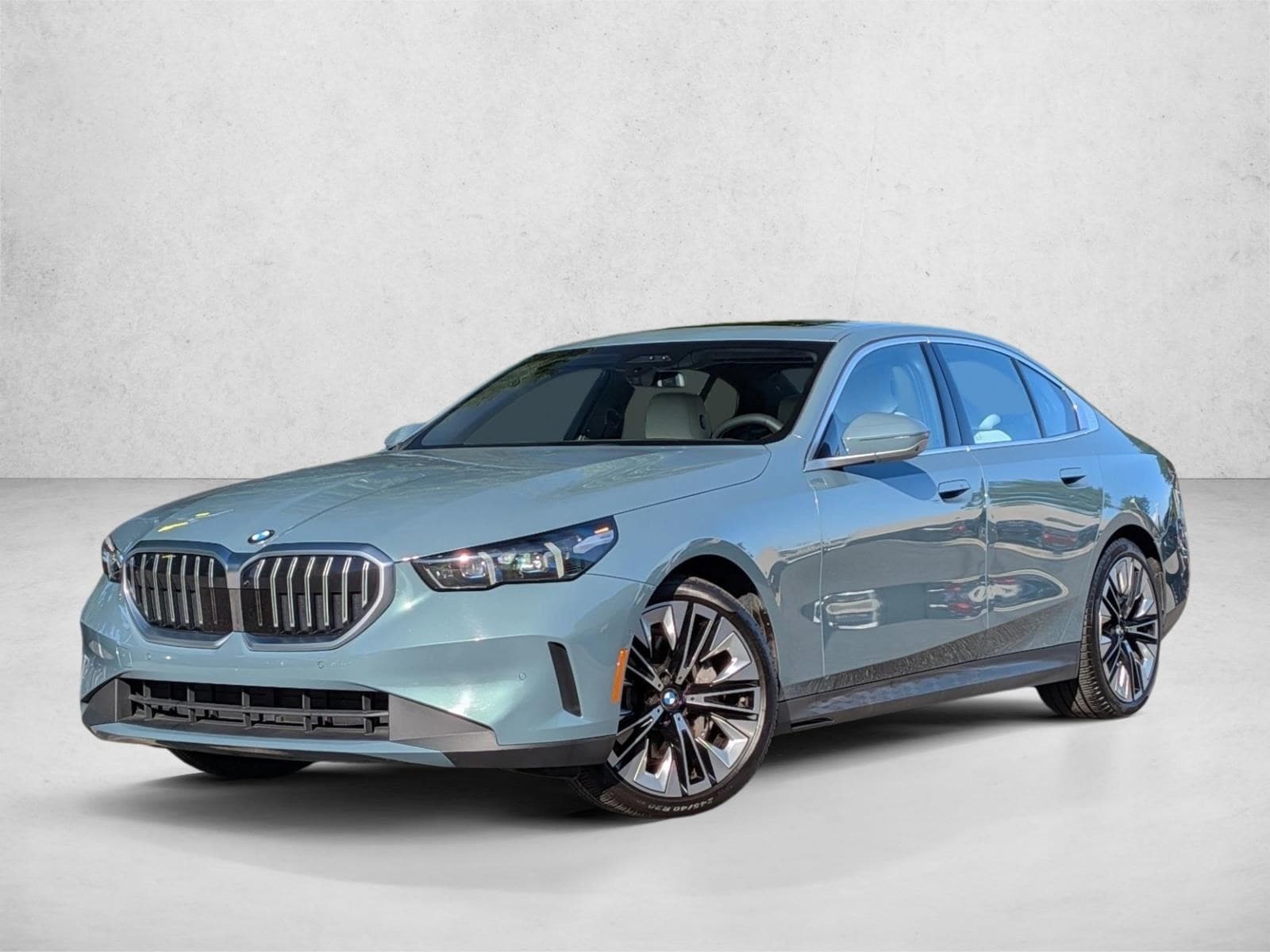 2026 BMW 5 Series 540i xDrive Sedan's photo