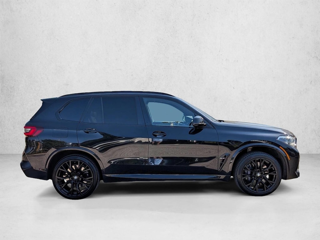 Used 2022 BMW X5 M SUV