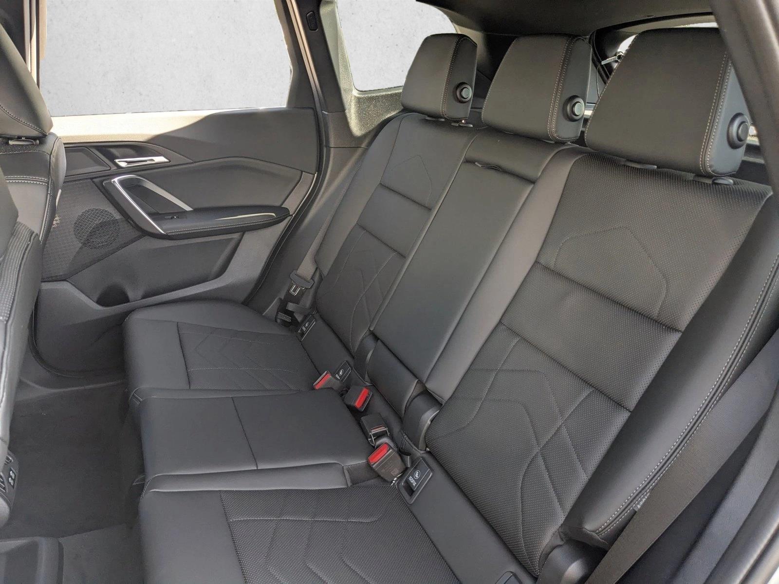 2025 BMW X1 28i - Photo 16