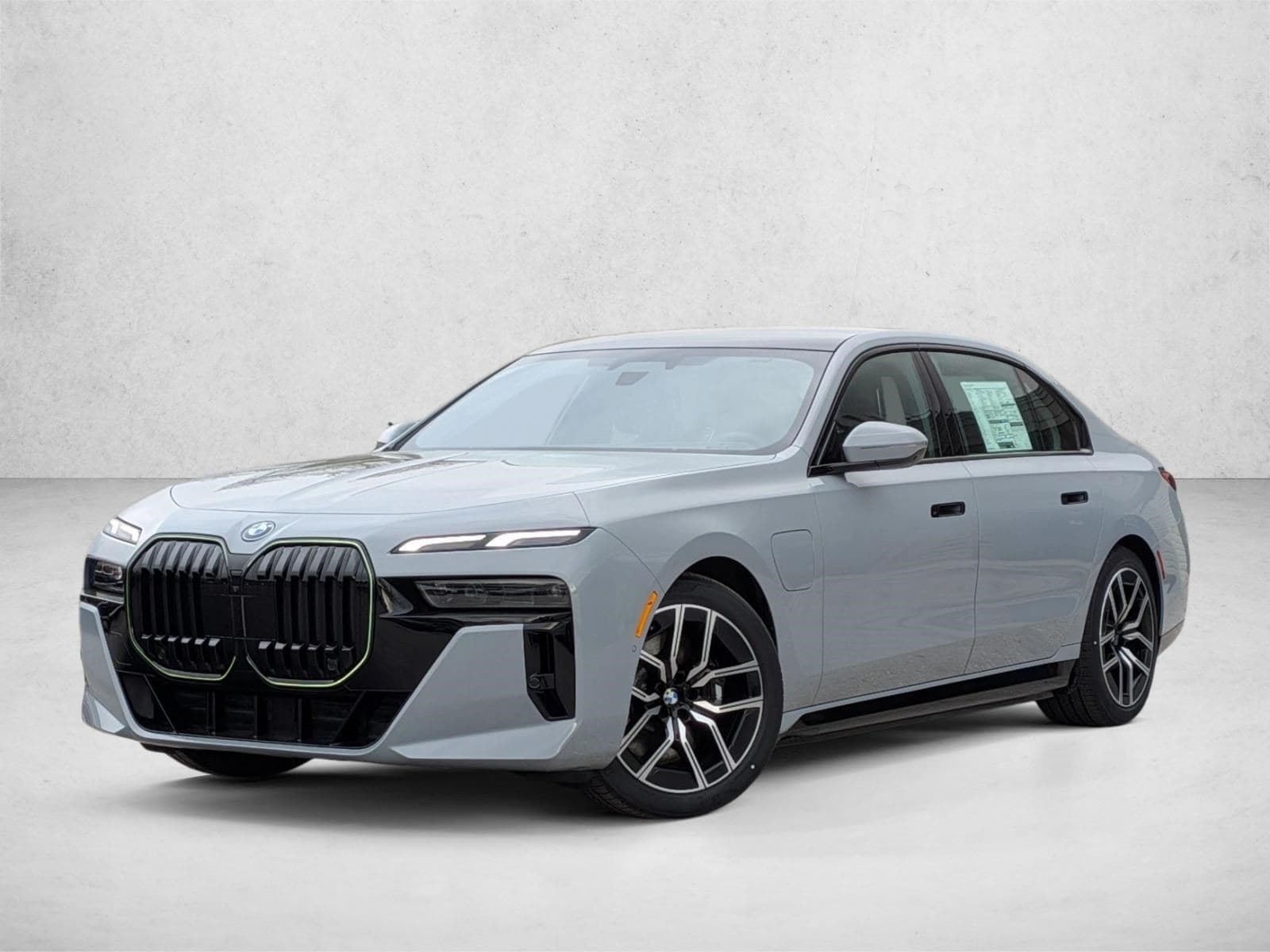 2026 BMW 7 Series 750e xDrive Sedan's photo