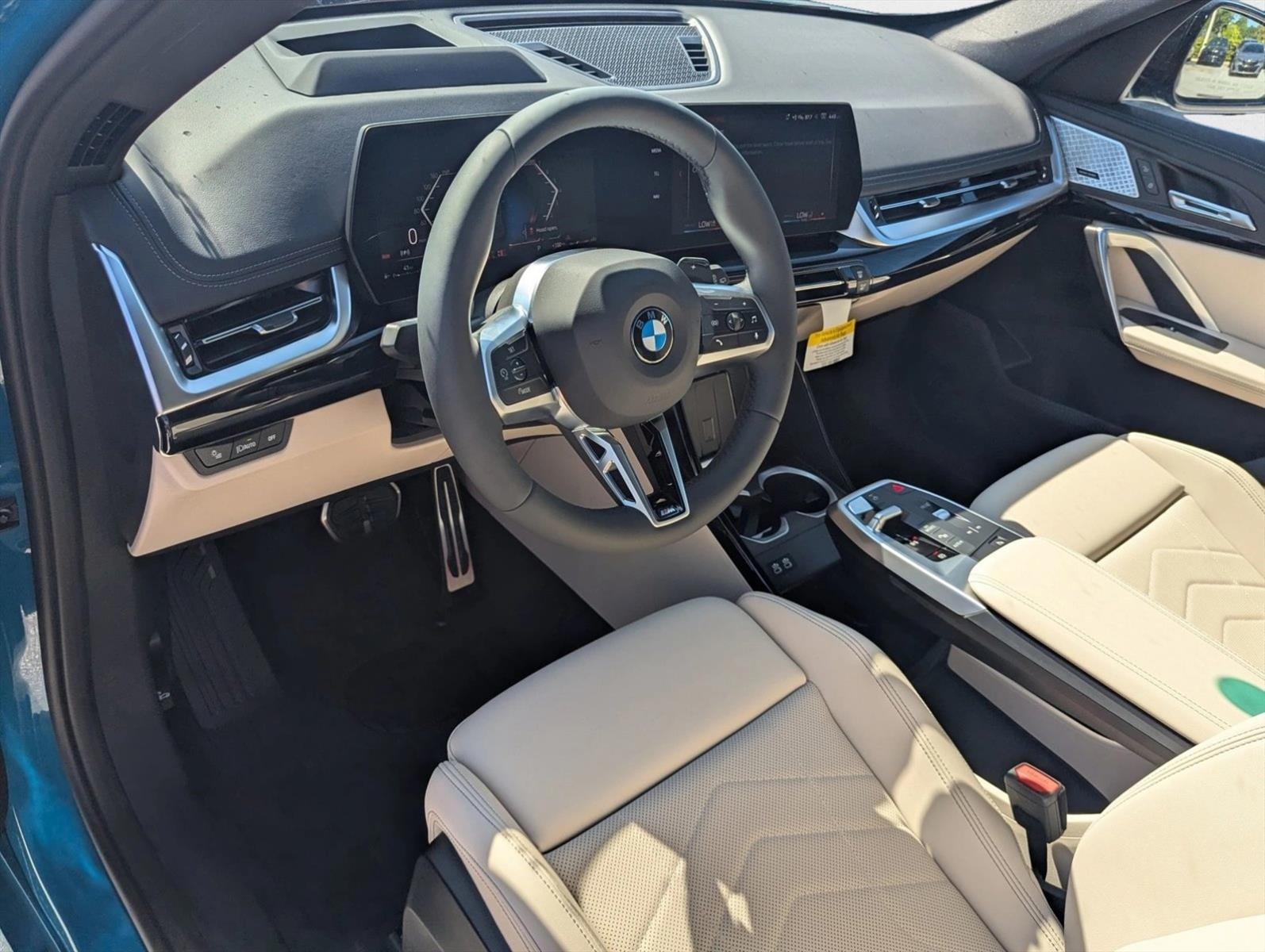 2025 Bmw X1 XDrive28i photo 3