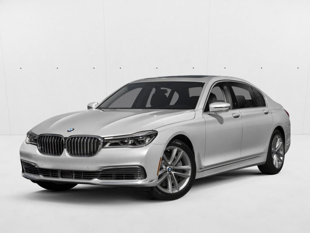 Used 2019 BMW 750i xDrive Sedan