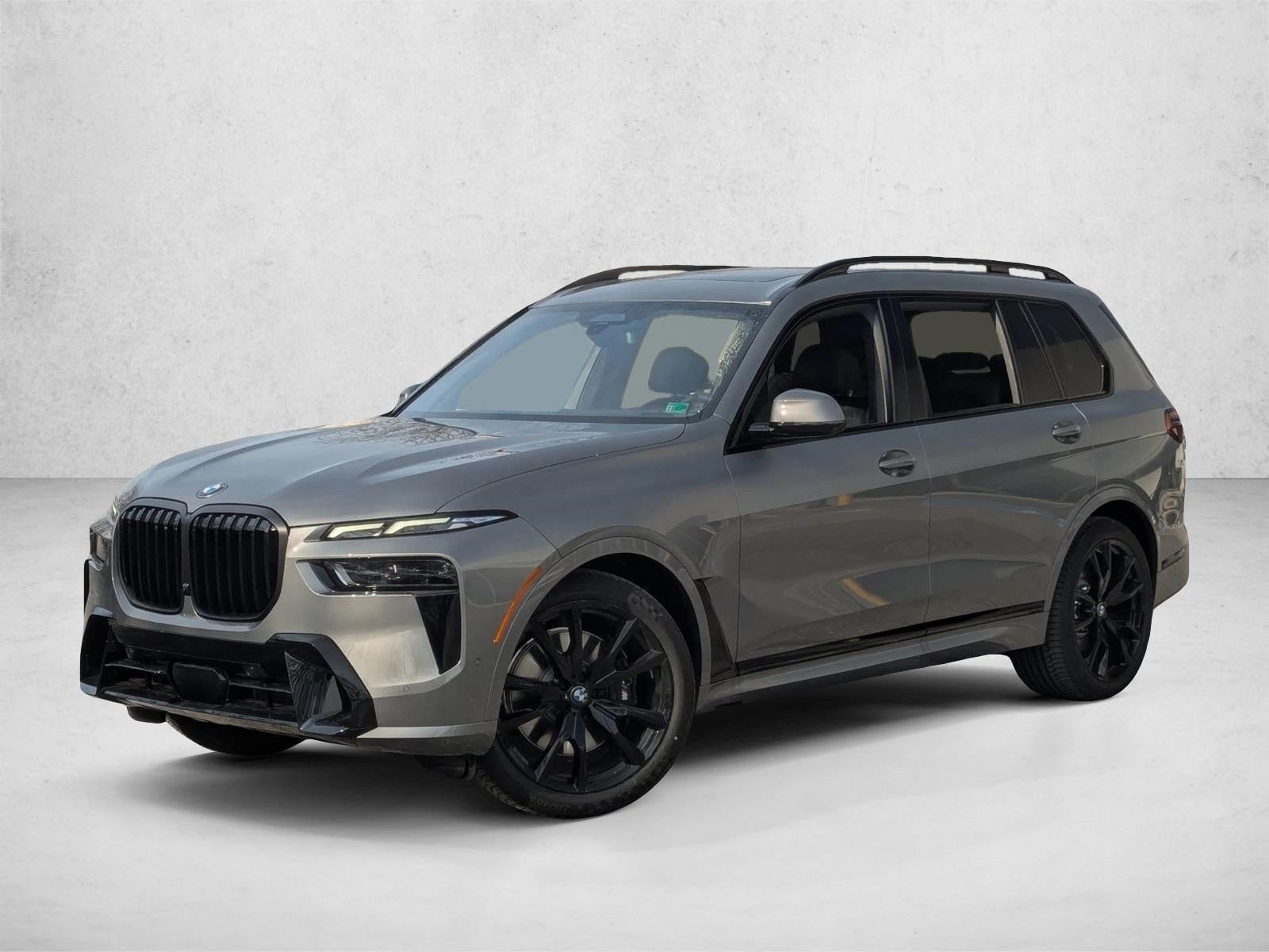 2026 BMW X7 40i's photo