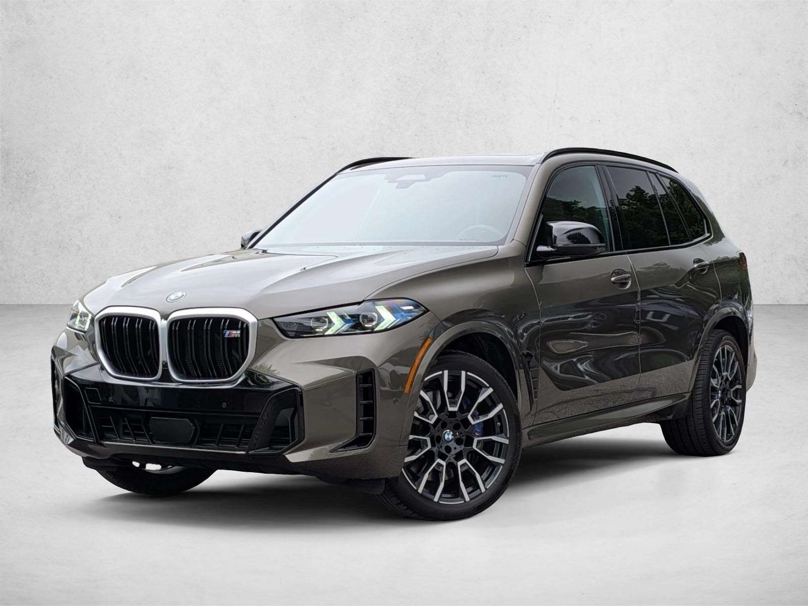 2026 BMW X5 M60i's photo