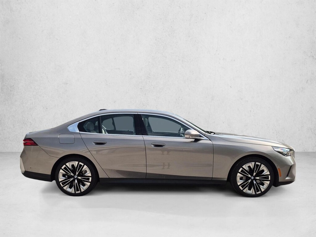 Certified 2026 BMW 540i xDrive Sedan