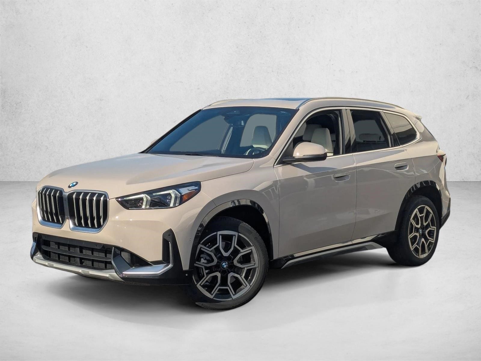 2026 BMW X1 28i's photo