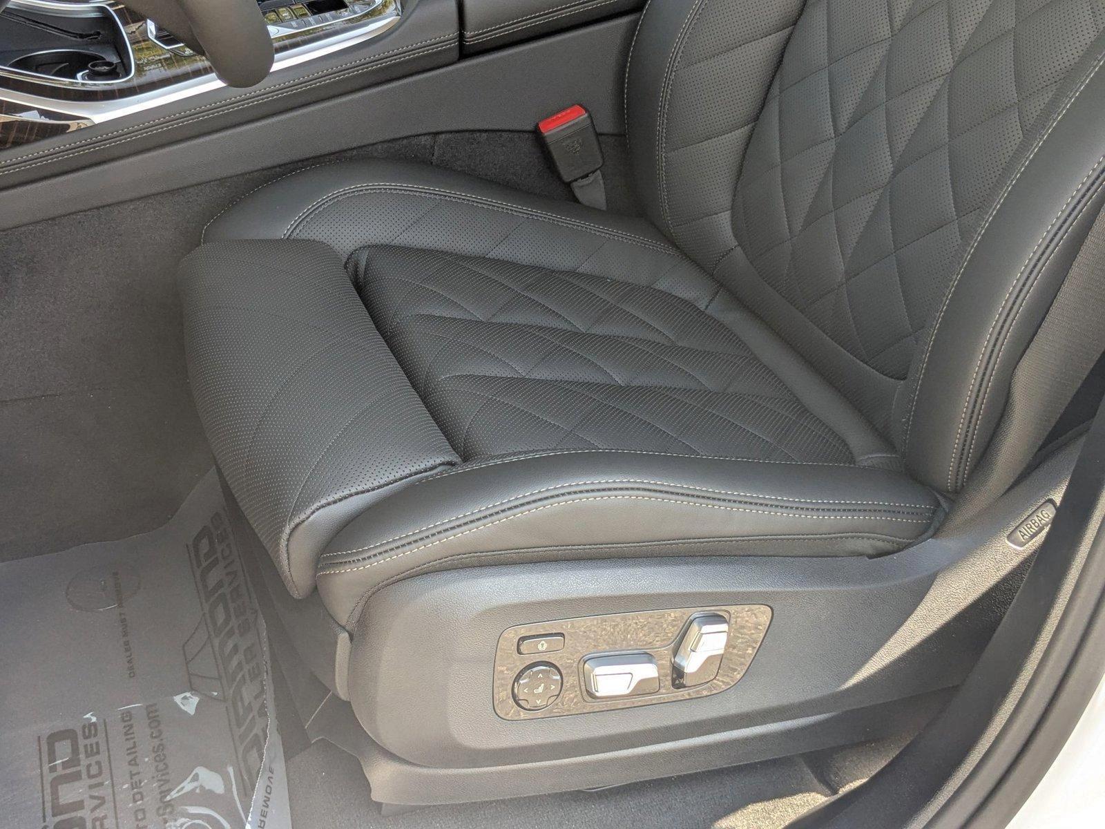 2026 Bmw X7 xDrive40i photo 3