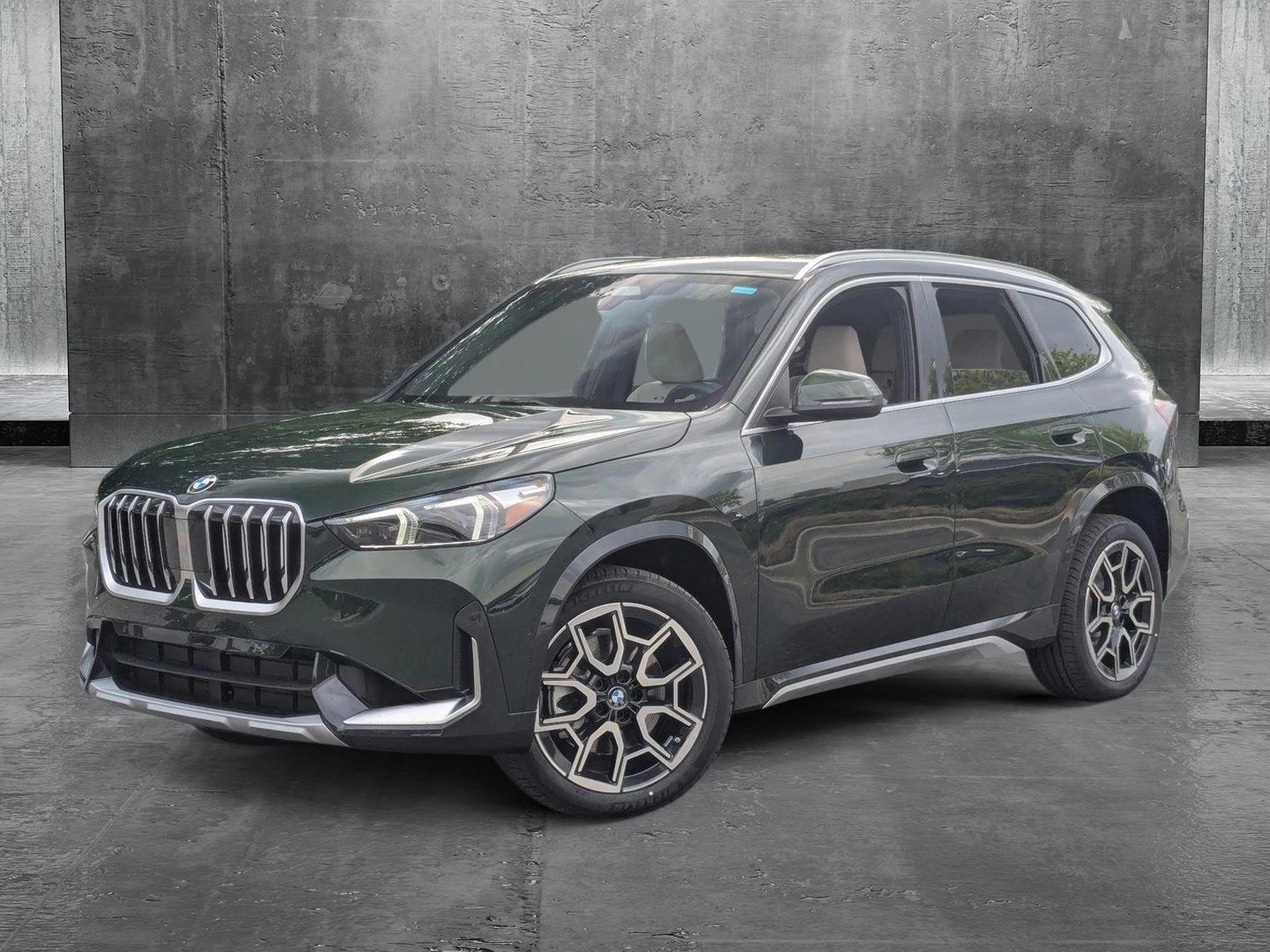2025 BMW X1 28i's photo