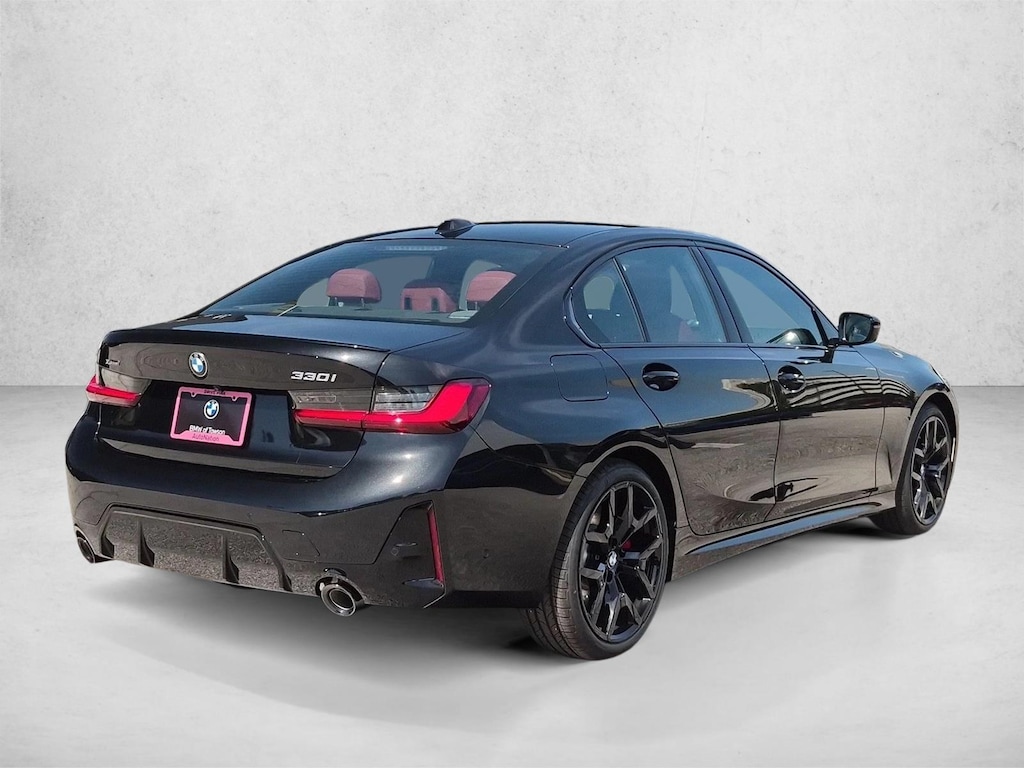 New 2026 BMW 330i xDrive Sedan