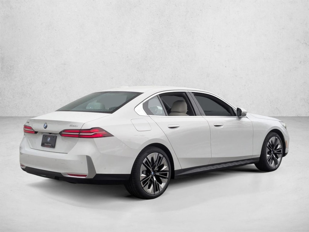 New 2026 BMW 530i xDrive Sedan
