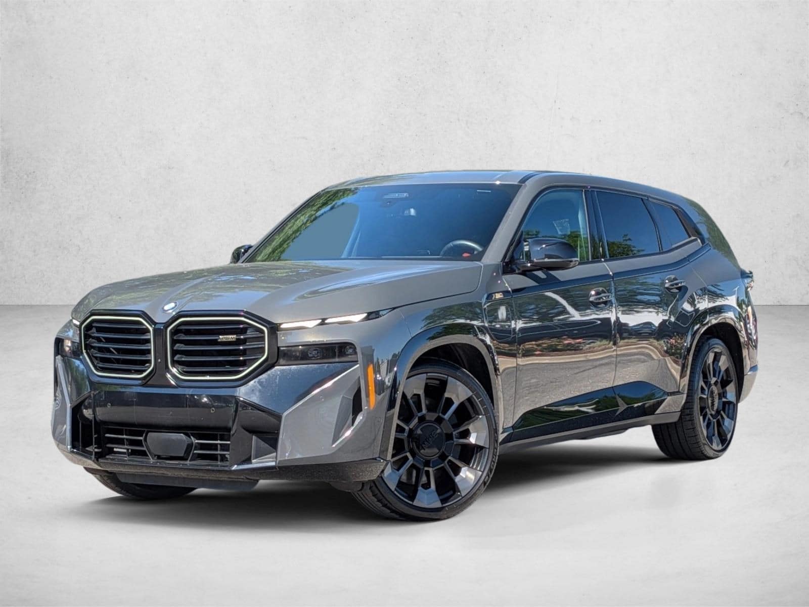 2023 BMW XM -'s photo