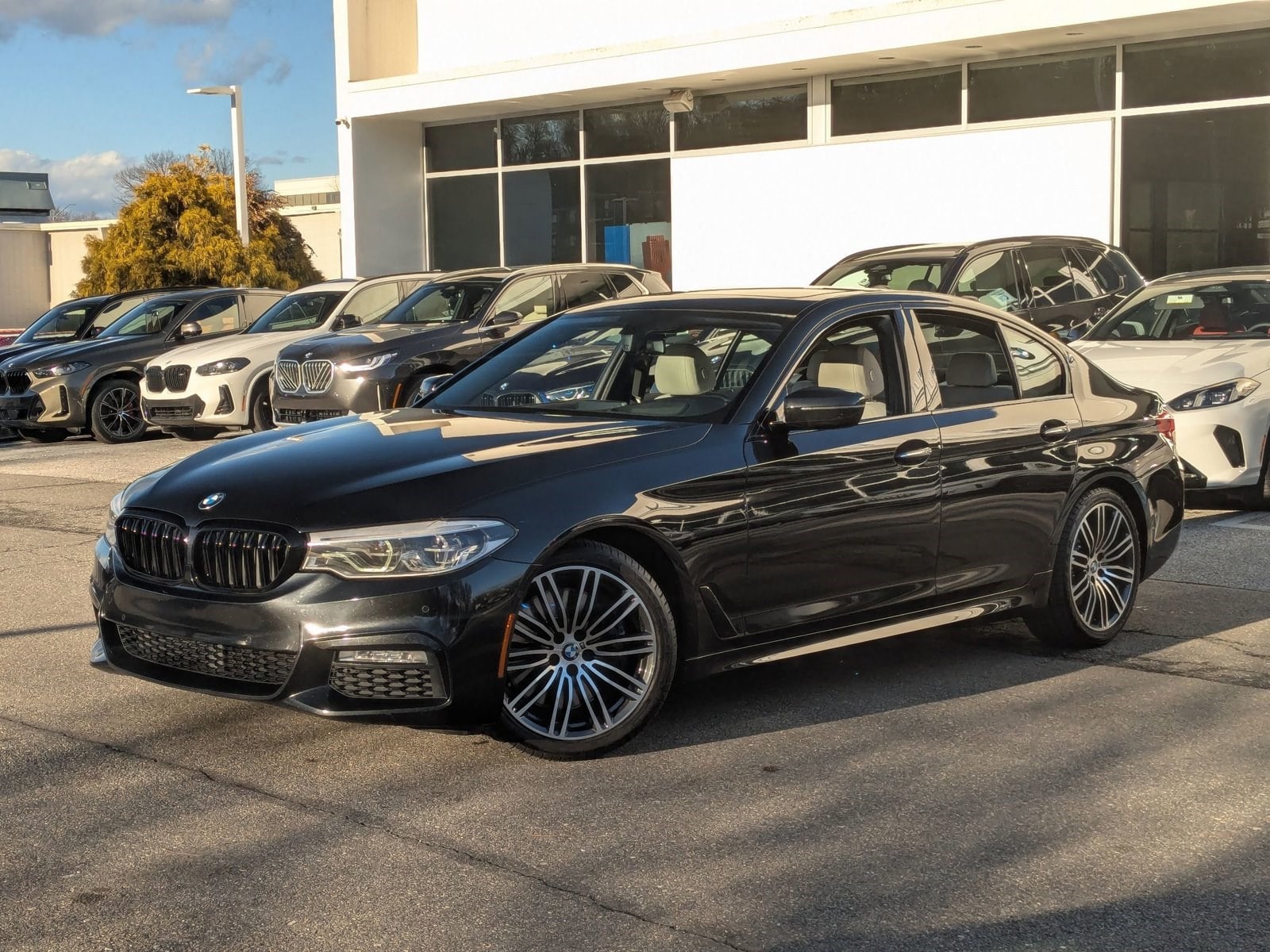 2017 BMW 5 Series 540i's photo