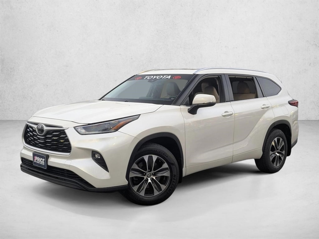 Used 2021 Toyota Highlander XLE SUV