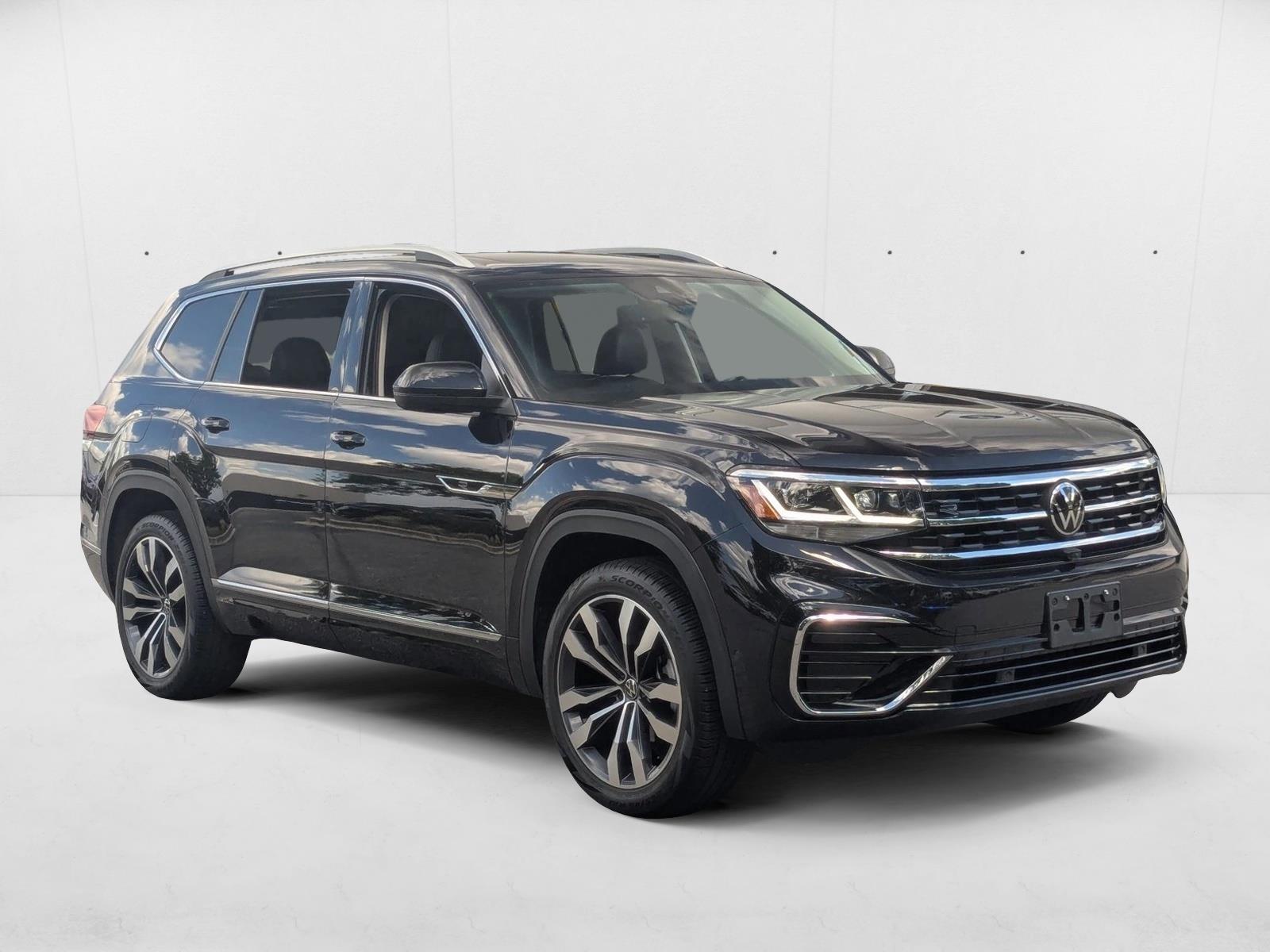 2023 Volkswagen Atlas V6 SEL Premium R-Line photo 2
