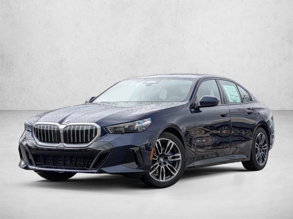 New 2026 BMW 530i xDrive Sedan
