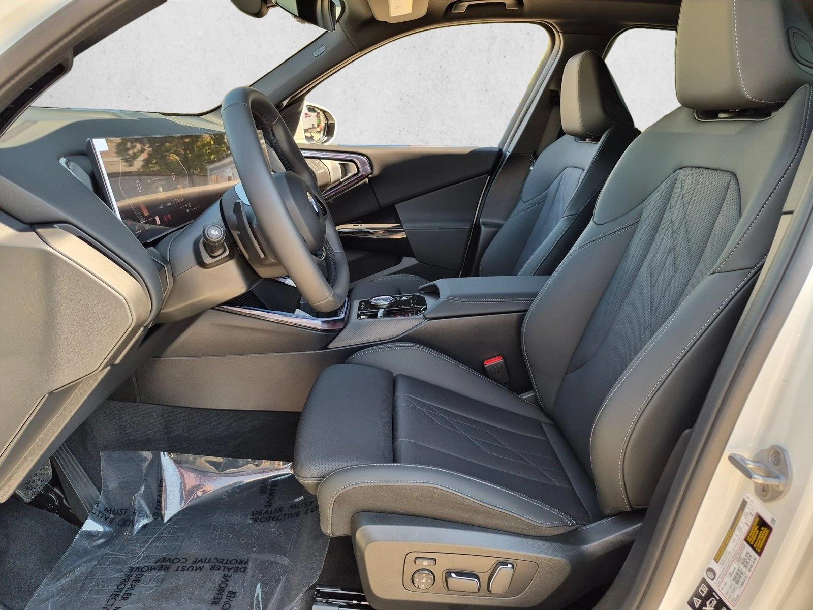 2026 BMW X3 30 - Photo 16