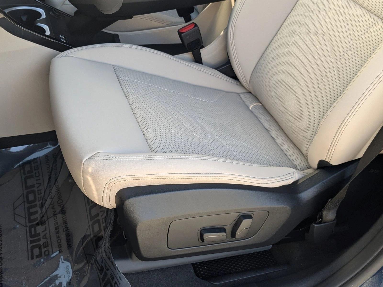2025 Bmw X1 XDrive28i photo 3