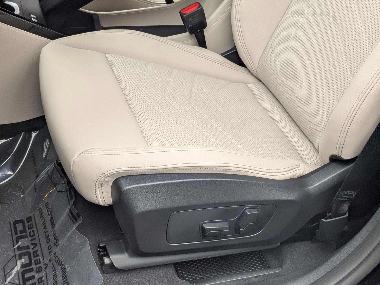 2025 Bmw X1 XDrive28i photo 3