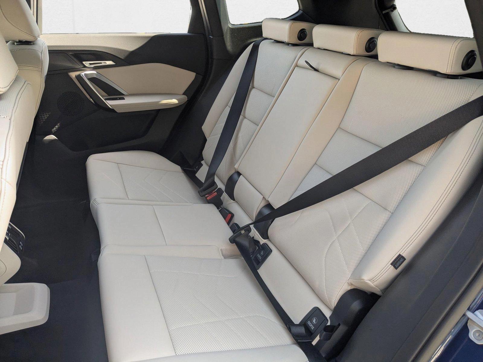 2025 BMW X1 28i - Photo 16