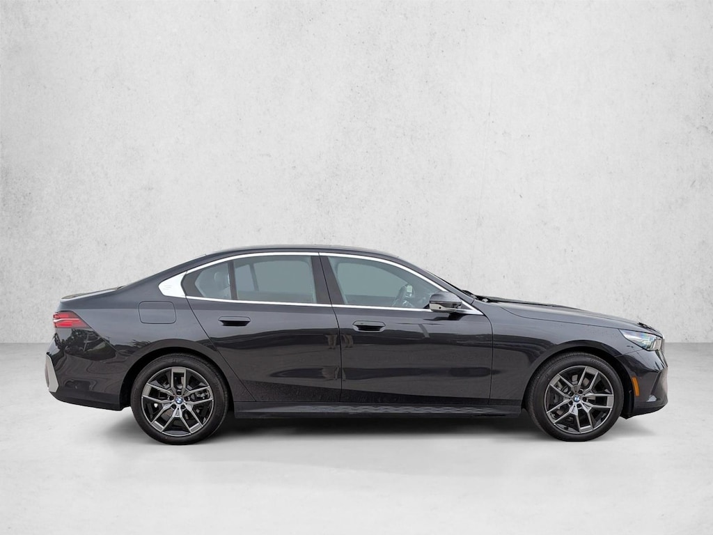 Certified 2026 BMW 530i xDrive Sedan