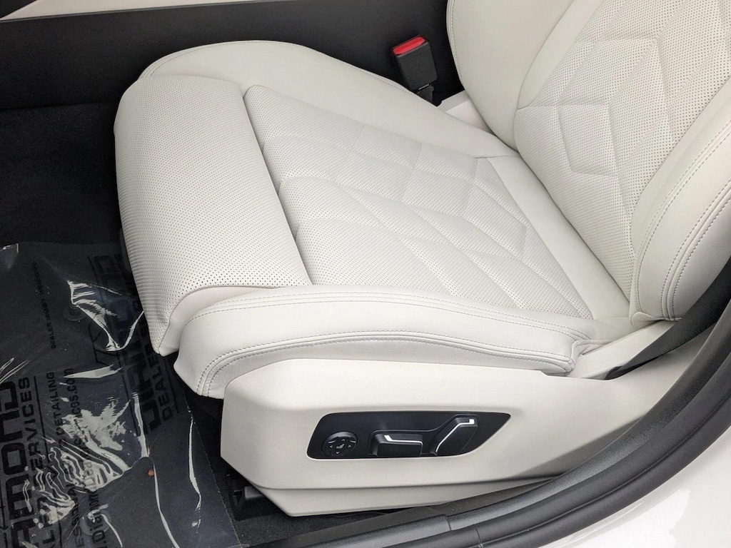 New 2026 BMW 530i xDrive Sedan