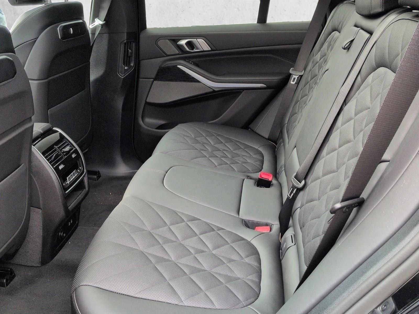 2026 BMW X5 50e - Photo 16