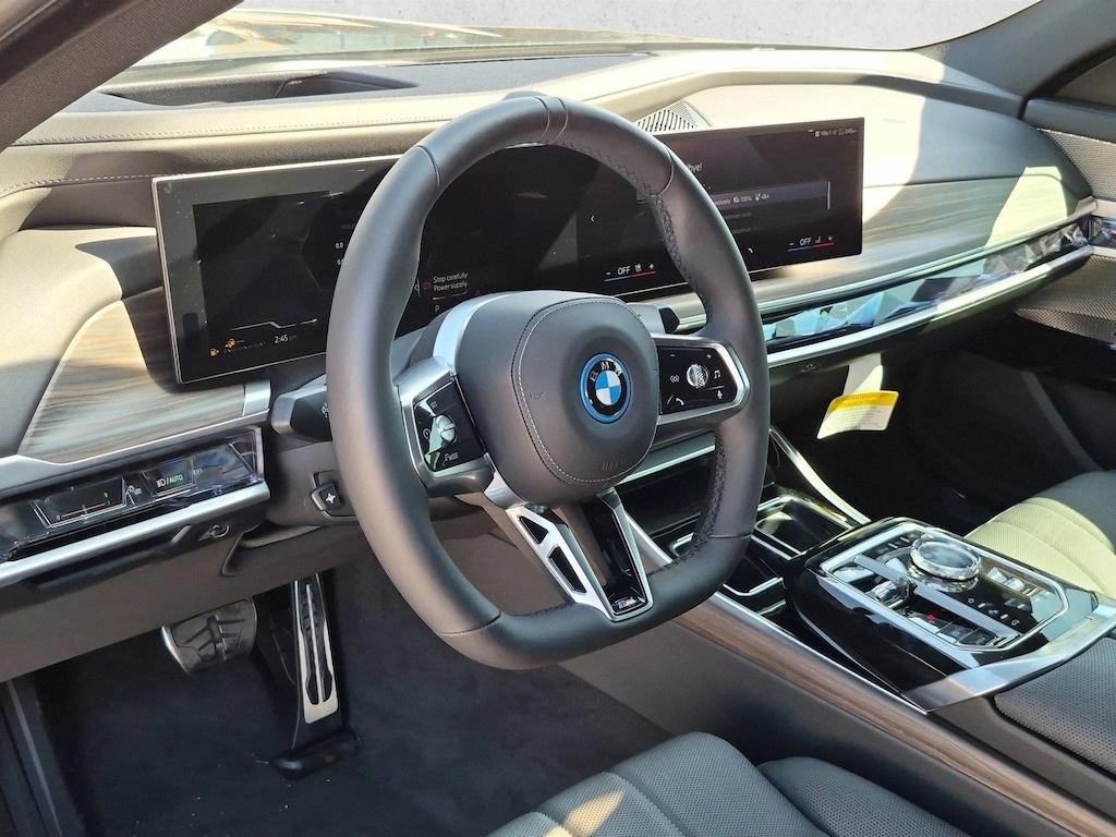 New 2026 BMW 750e xDrive Sedan