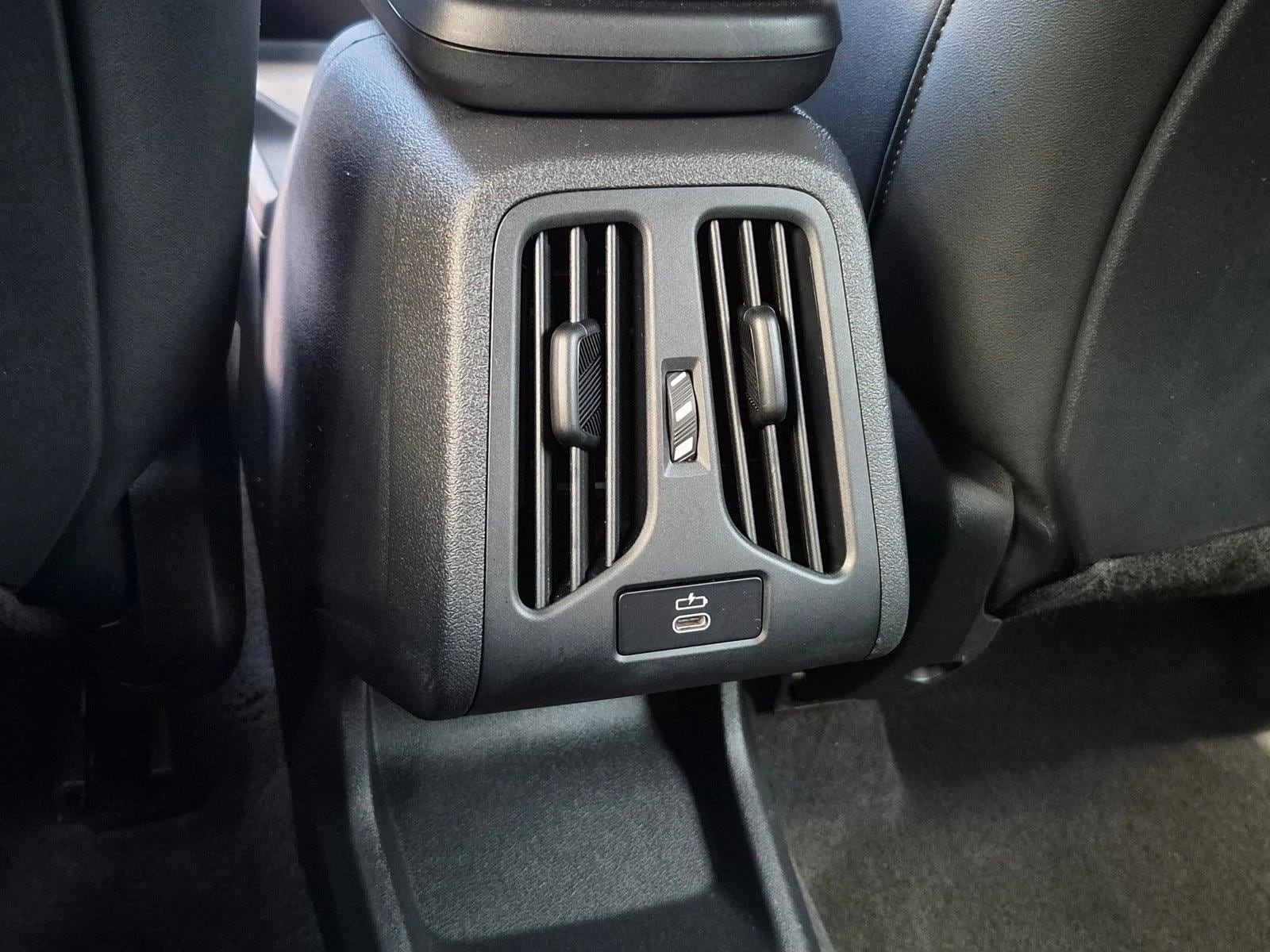 2026 BMW X2 28i - Photo 17