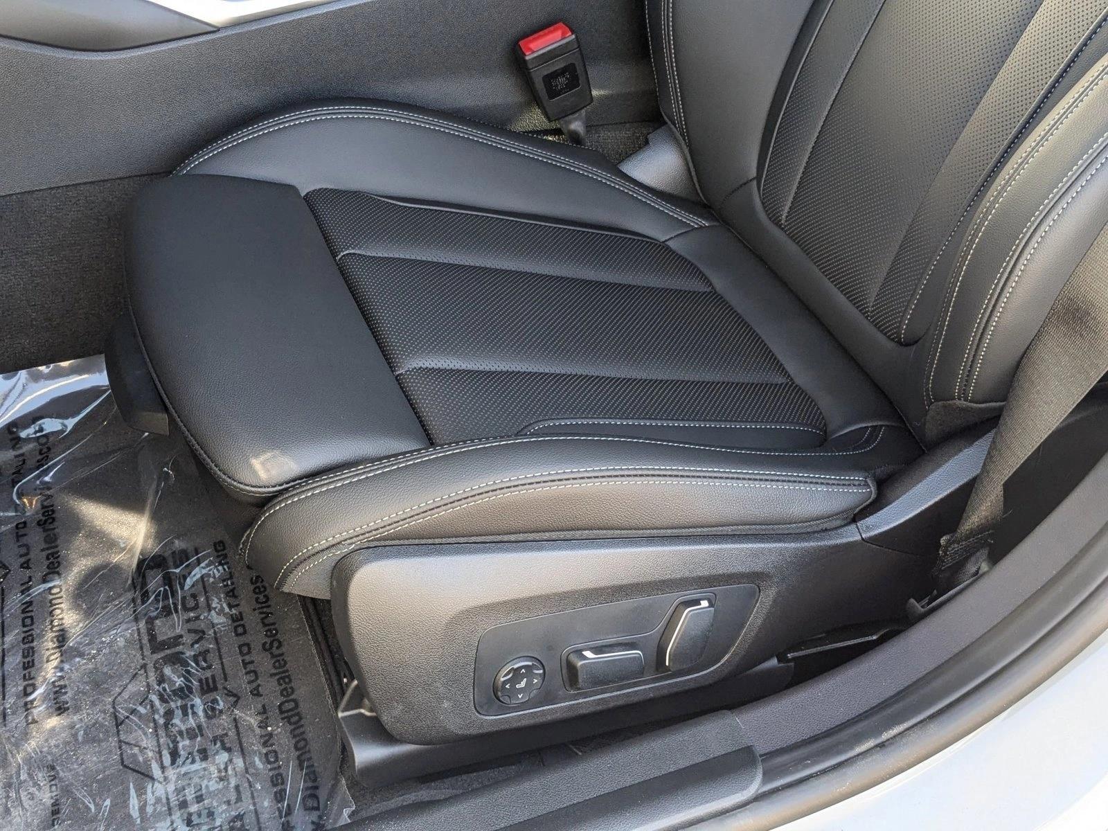 2025 Bmw 330i xDrive photo 4