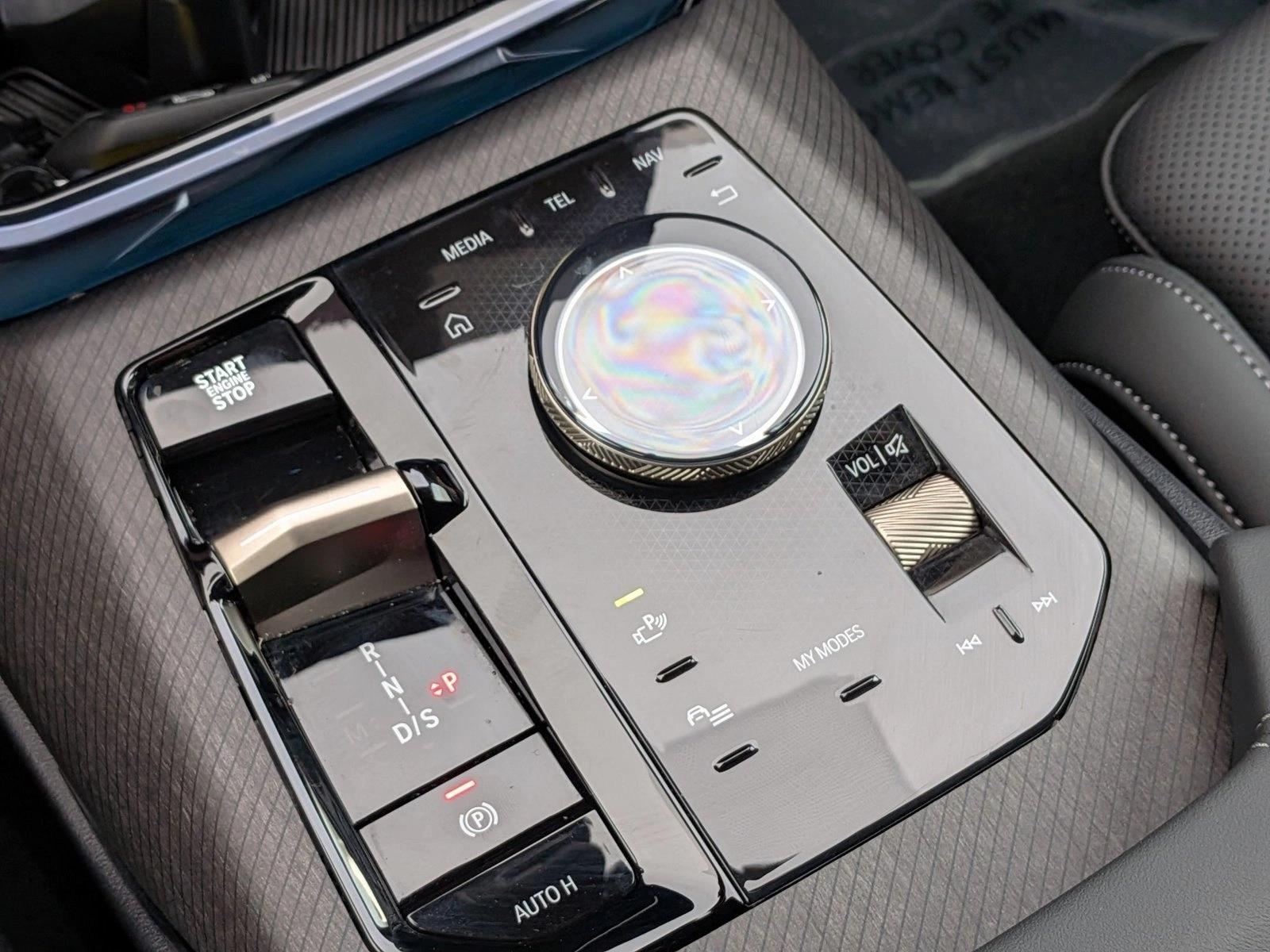 2025 BMW X3 30 - Photo 10