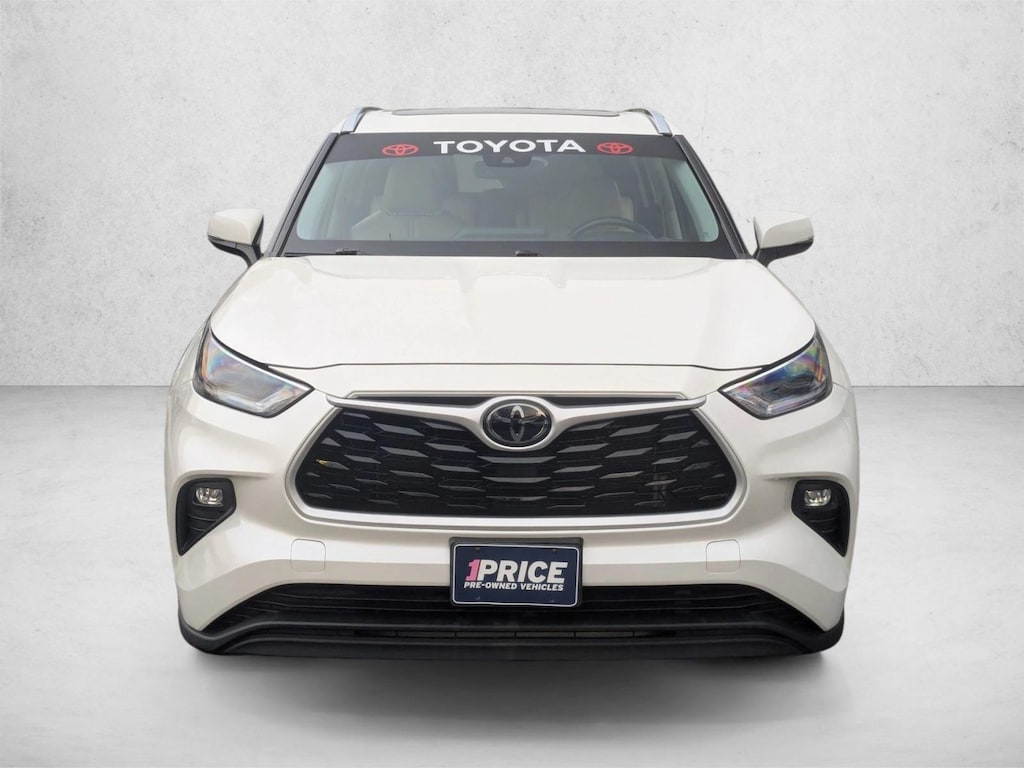 Used 2021 Toyota Highlander XLE SUV