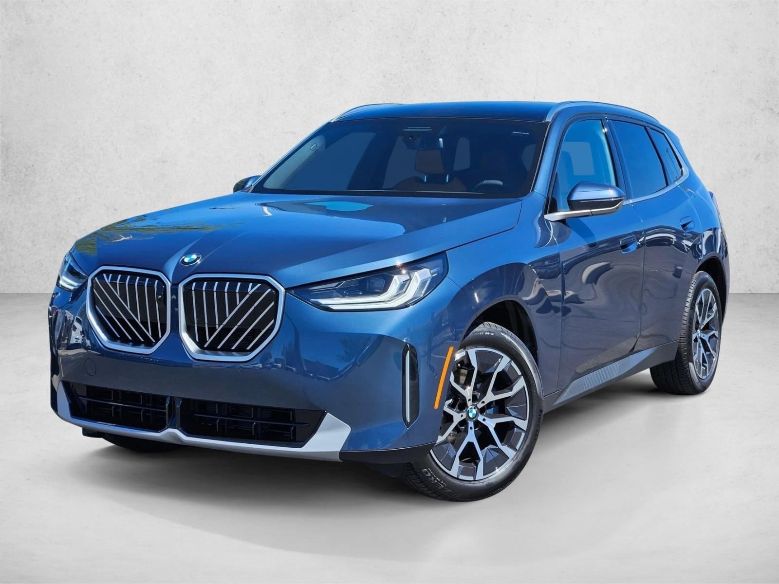 2026 BMW X3 30 XDRIVE's photo