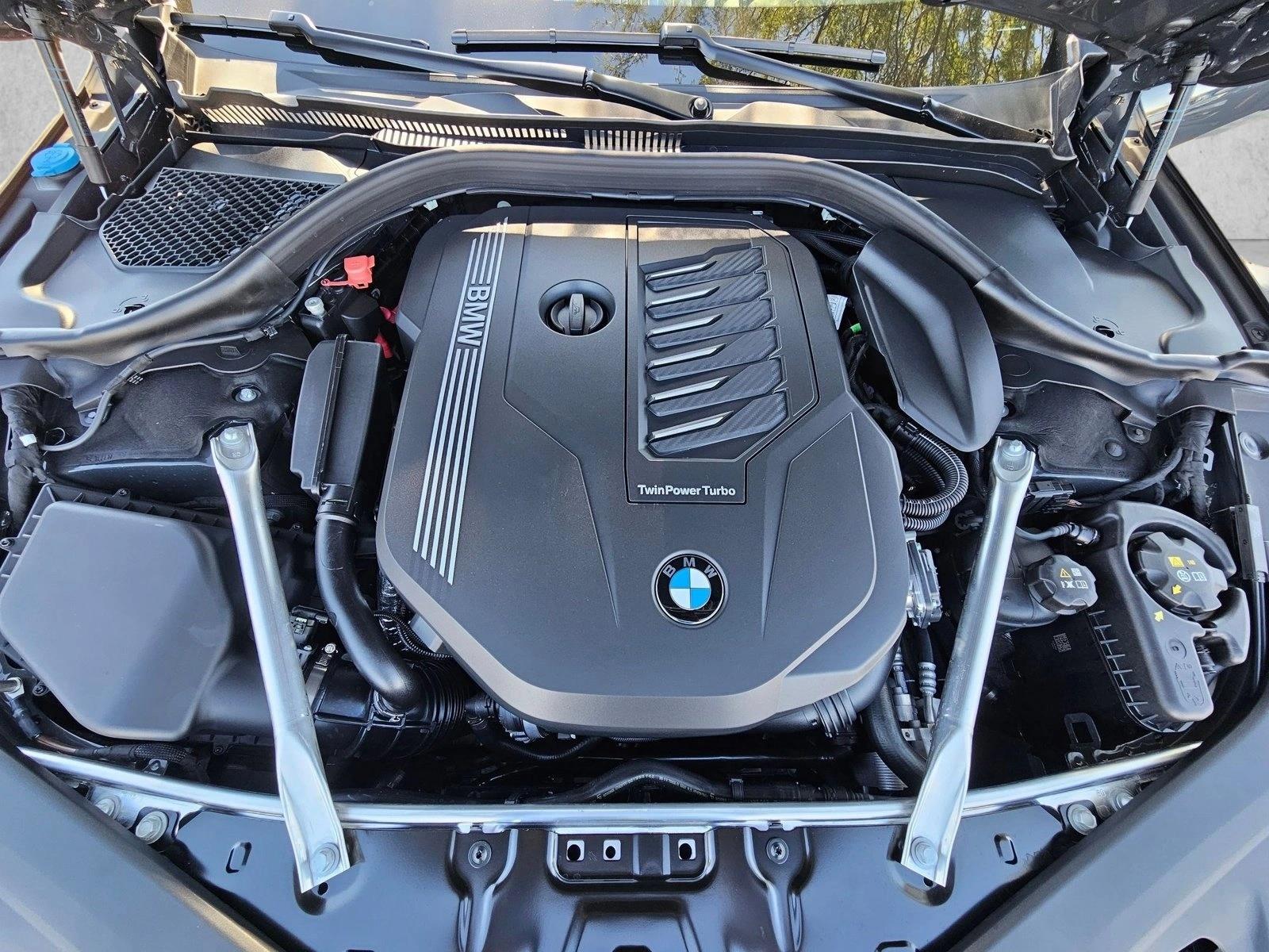 2026 BMW 8 Series 840i - Photo 18
