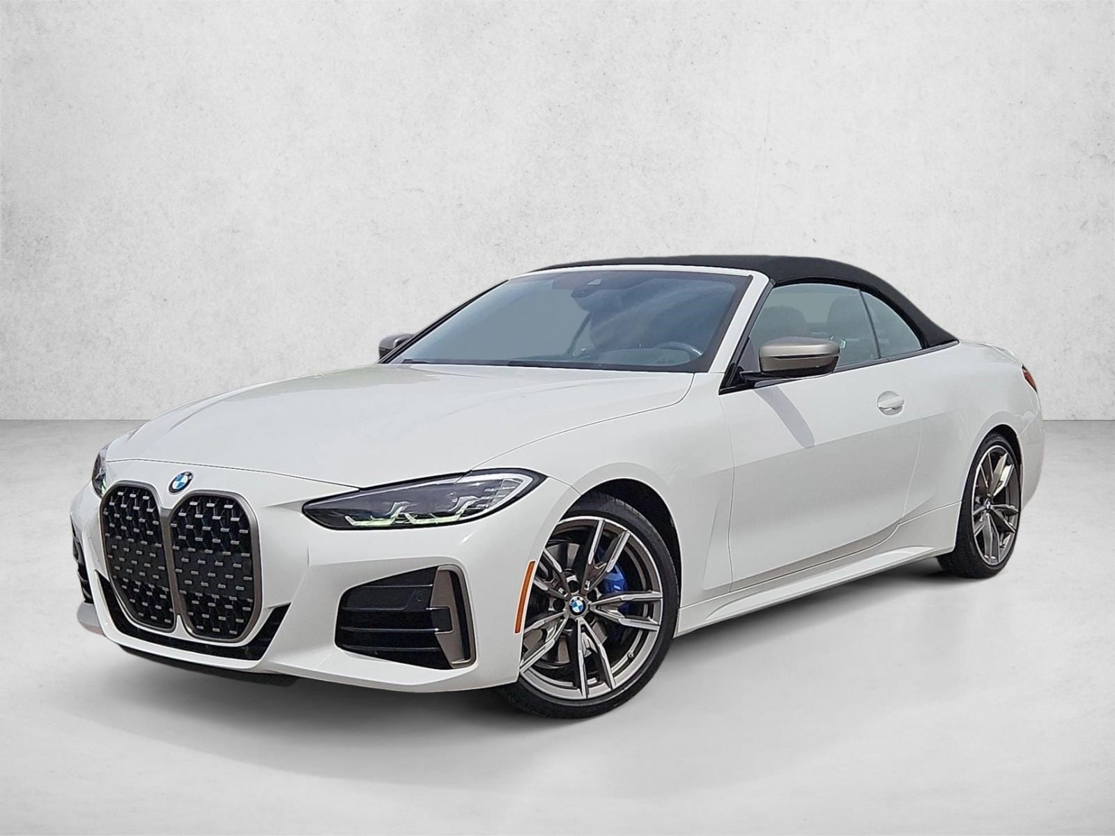 2021 BMW 4 Series M440i Convertible's photo